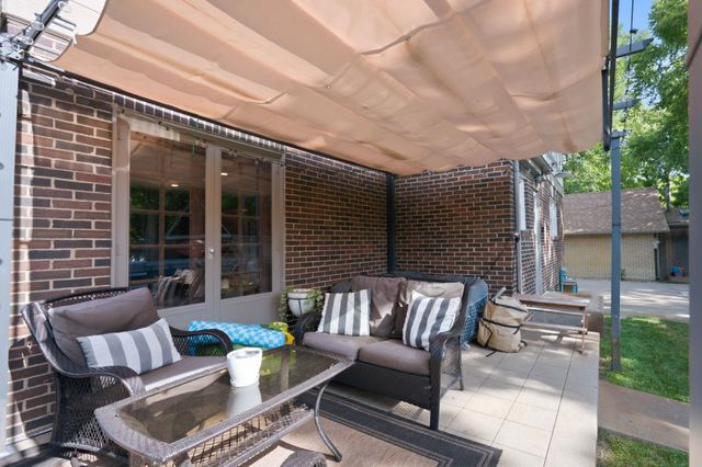 960 N Back Bay, Wichita, KS 67203