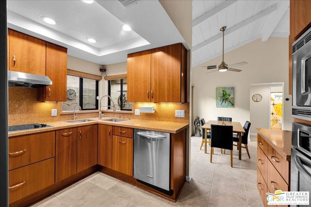 2335 S Gene Autry Trail C, Palm Springs, CA 92264