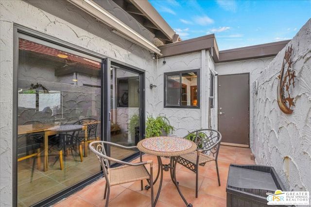 2335 S Gene Autry Trail C, Palm Springs, CA 92264