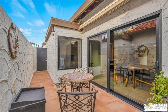 2335 S Gene Autry Trail C, Palm Springs, CA 92264