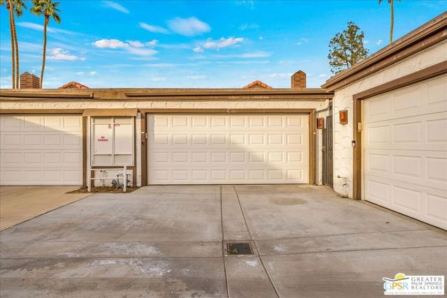 2335 S Gene Autry Trail C, Palm Springs, CA 92264