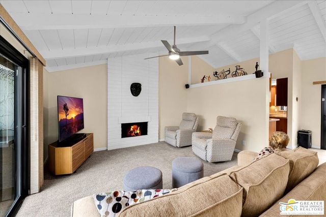 2335 S Gene Autry Trail C, Palm Springs, CA 92264