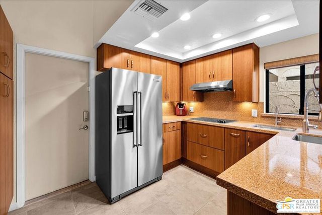 2335 S Gene Autry Trail C, Palm Springs, CA 92264