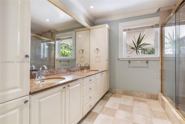 11900 SW 63rd Ave, Pinecrest, FL 33156