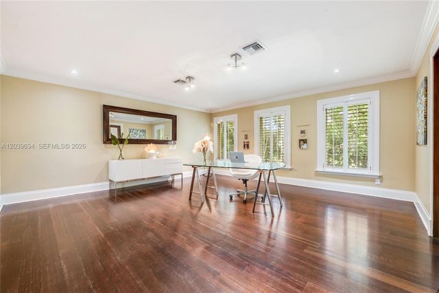 11900 SW 63rd Ave, Pinecrest, FL 33156