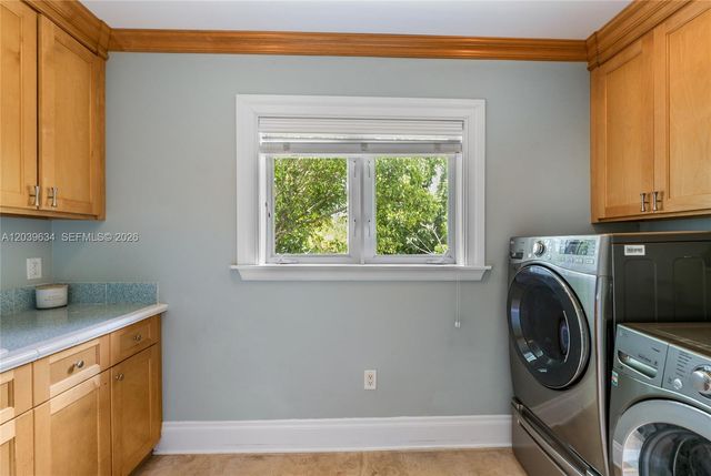 11900 SW 63rd Ave, Pinecrest, FL 33156