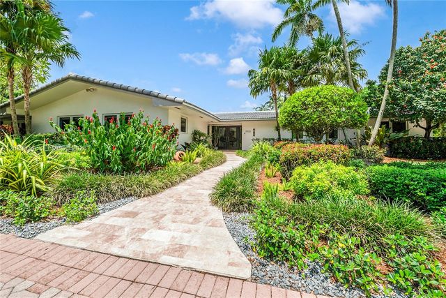 11900 SW 63rd Ave, Pinecrest, FL 33156