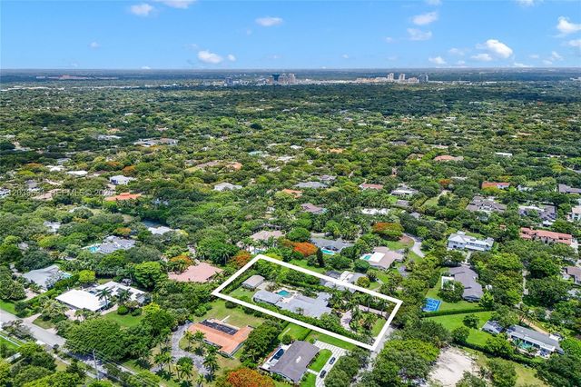 11900 SW 63rd Ave, Pinecrest, FL 33156