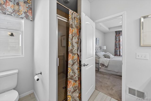 8185 Carston Lane, Brighton, MI 48116