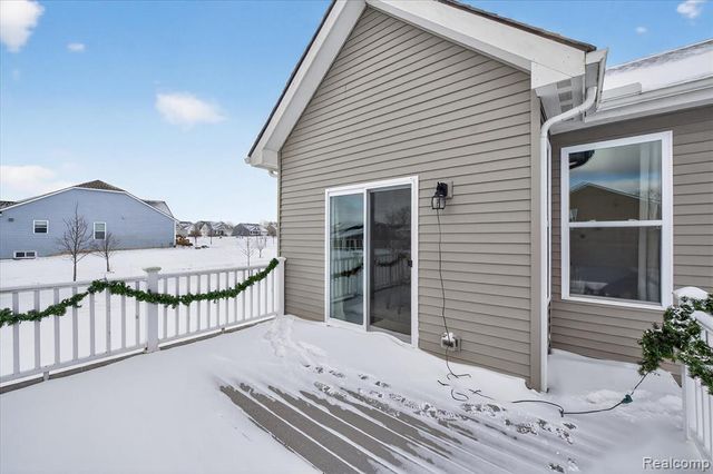 8185 Carston Lane, Brighton, MI 48116