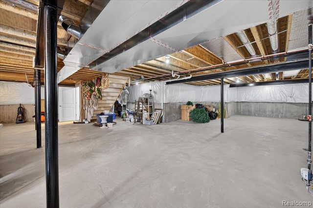 8185 Carston Lane, Brighton, MI 48116