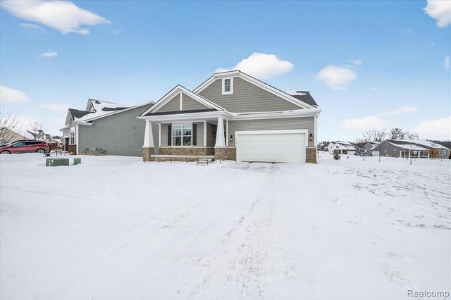 8185 Carston Lane, Brighton, MI 48116