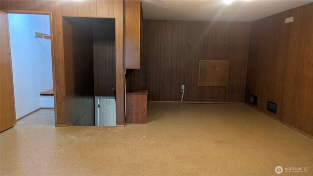 7361 S Wilkeson Street, Tacoma, WA 98408