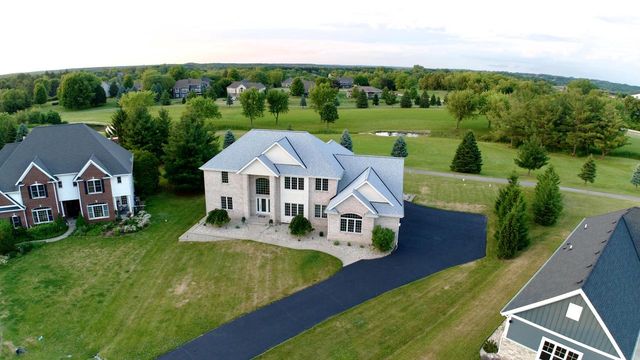 W4744 Briar DRIVE, Elkhorn, WI 53121