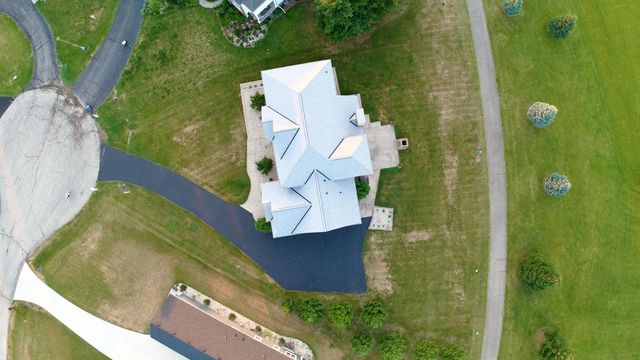 W4744 Briar DRIVE, Elkhorn, WI 53121
