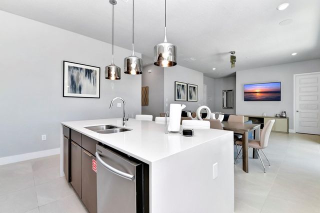 7740 SANDY RIDGE DRIVE 113, Reunion, FL 34747