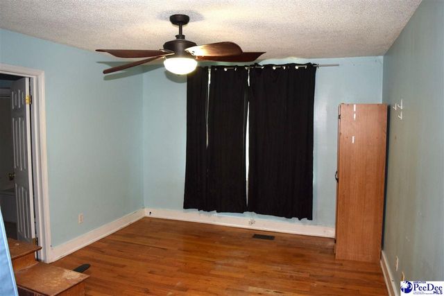 2617 Cale Yarborough Hwy, Timmonsville, SC 29161