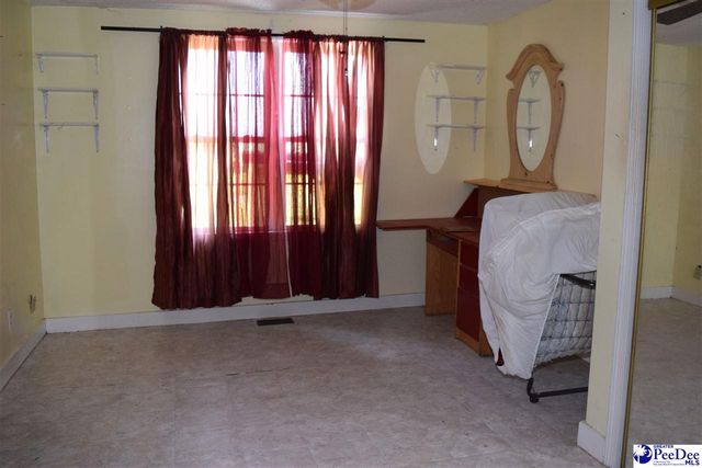 2617 Cale Yarborough Hwy, Timmonsville, SC 29161