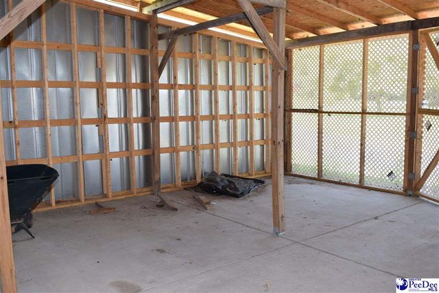 2617 Cale Yarborough Hwy, Timmonsville, SC 29161