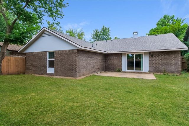 1207 E Boyd Street, Norman, OK 73071