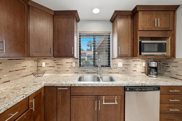 40271 Baltusrol Circle, Palm Desert, CA 92211