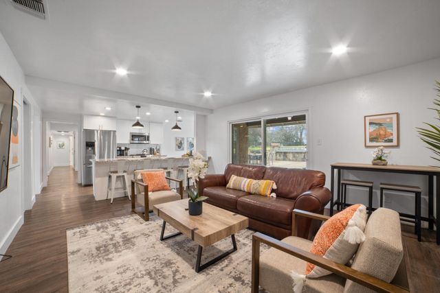 5505 Hammond Ct, Citrus Heights, CA 95621