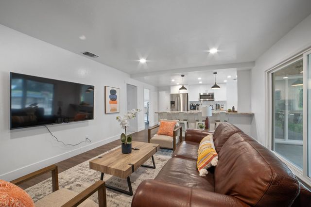 5505 Hammond Ct, Citrus Heights, CA 95621