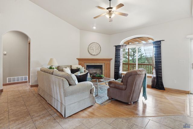 4451 WESTRIDGE RD, Rapid City, SD 57702