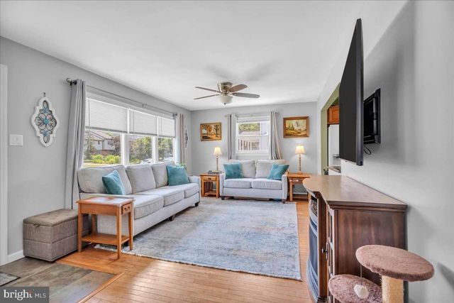 15 RADNOR BLVD, Marlton, NJ 08053