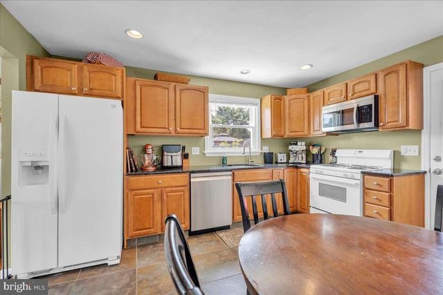 15 RADNOR BLVD, Marlton, NJ 08053