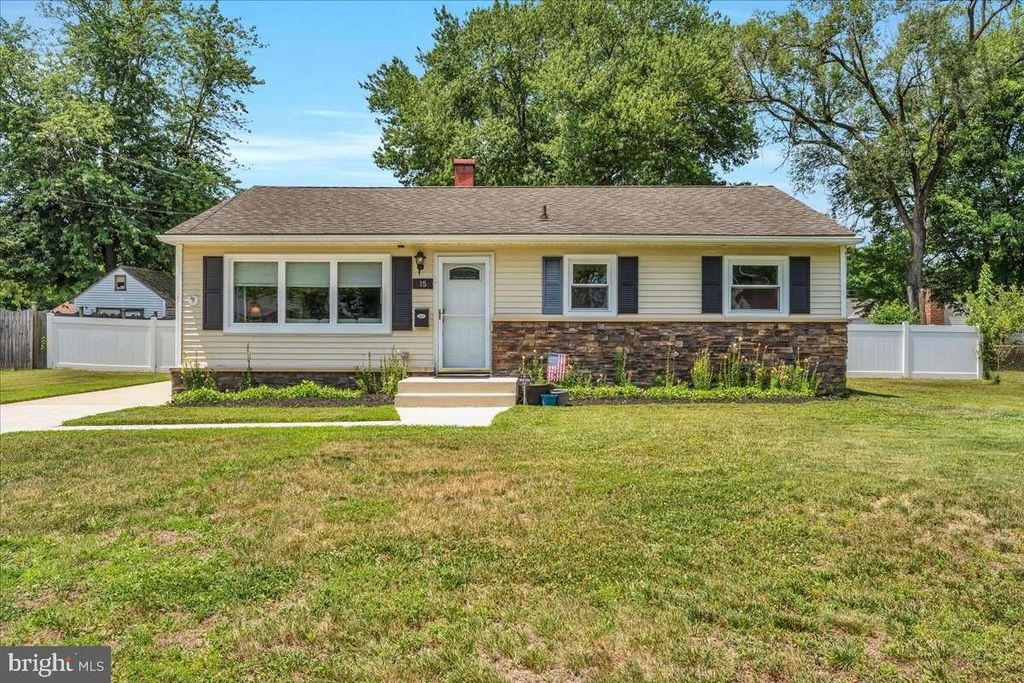 15 RADNOR BLVD, Marlton, NJ 08053