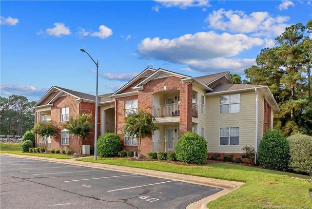 401 Meadowland Court 4, Hope Mills, NC 28348