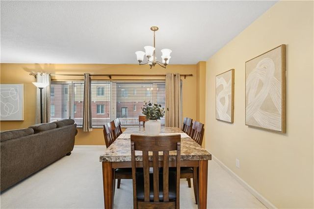 4545 Wornall Road 310, Kansas City, MO 64111