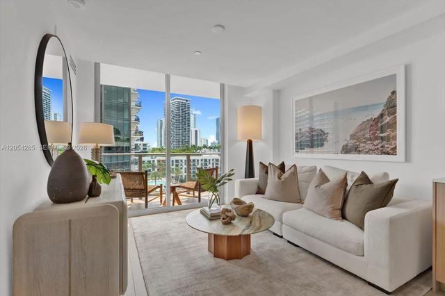 90 NE 32nd Street PH05, Miami, FL 33127
