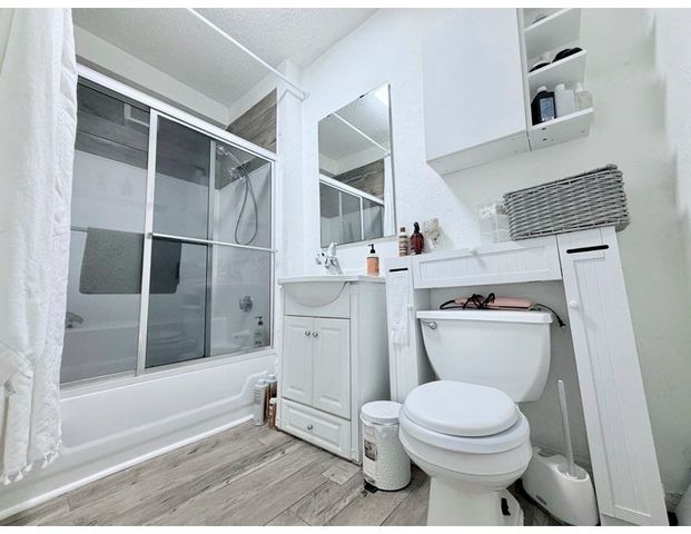 6 Bolton Place, Brockton, MA 02301