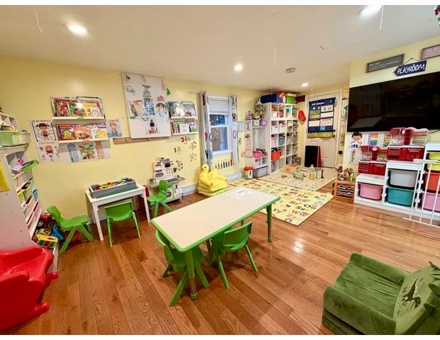 6 Bolton Place, Brockton, MA 02301