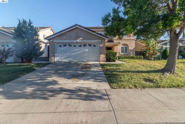 1110 Royal Blue Dr, Stockton, CA 95206