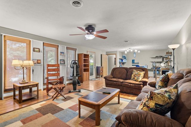 4 Andrew Drive, Branson West, MO 65737