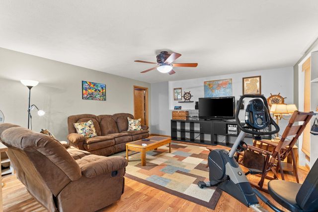 4 Andrew Drive, Branson West, MO 65737
