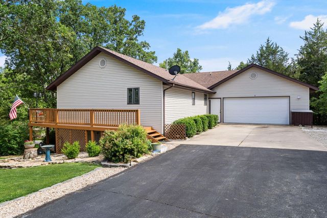 4 Andrew Drive, Branson West, MO 65737
