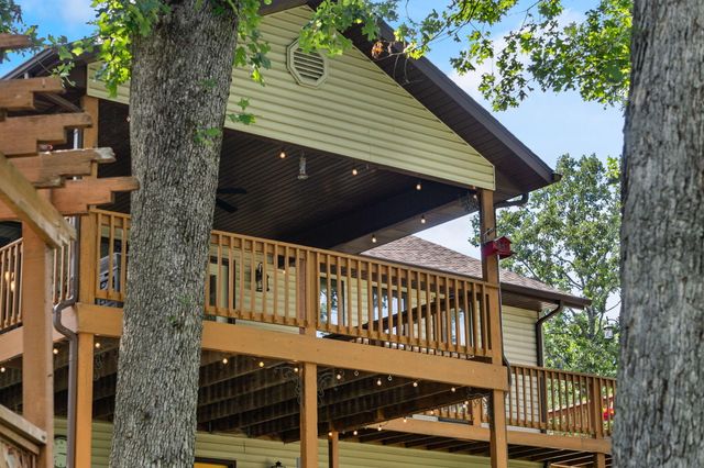 4 Andrew Drive, Branson West, MO 65737