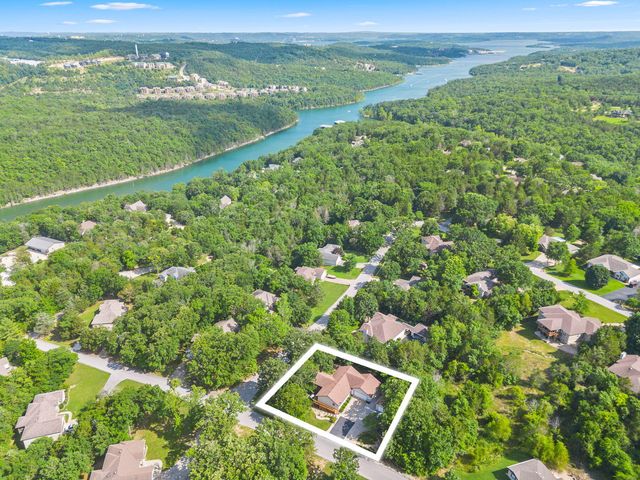 4 Andrew Drive, Branson West, MO 65737
