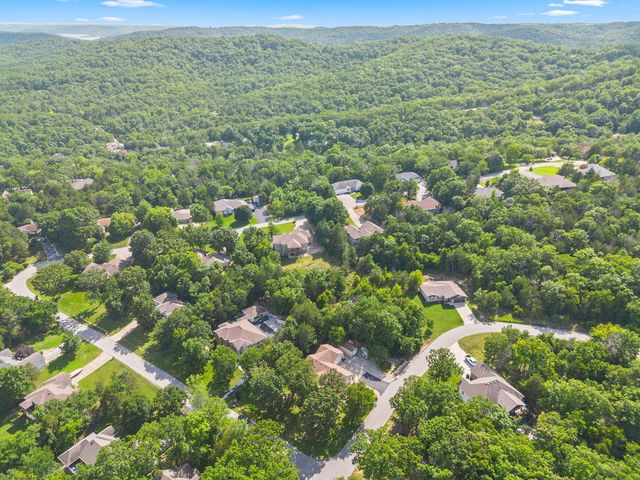 4 Andrew Drive, Branson West, MO 65737