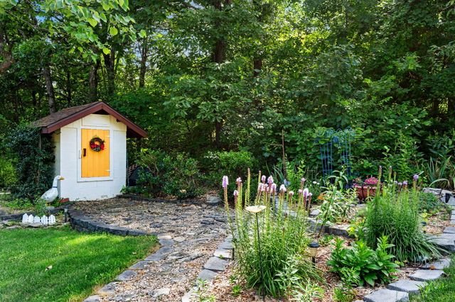 4 Andrew Drive, Branson West, MO 65737