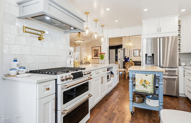 2100 Pigeon Point Road, Beaufort, SC 29902