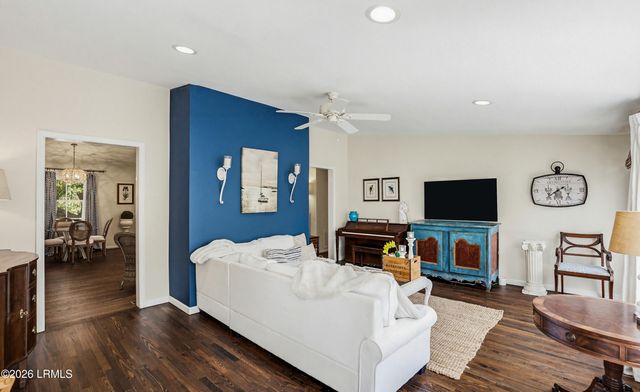 2100 Pigeon Point Road, Beaufort, SC 29902