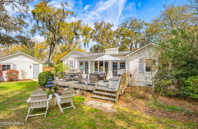 2100 Pigeon Point Road, Beaufort, SC 29902