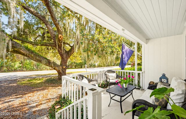 2100 Pigeon Point Road, Beaufort, SC 29902