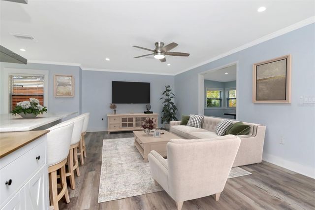 3814 6TH AVENUE N, St Petersburg, FL 33713