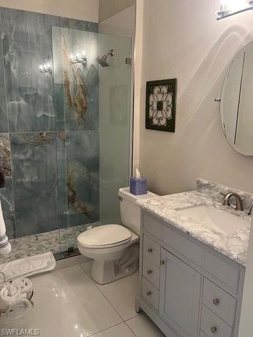 2325 Carrington CT 204, Naples, FL 34109